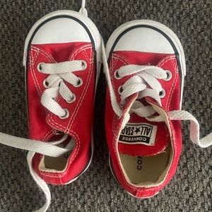 Kids converse